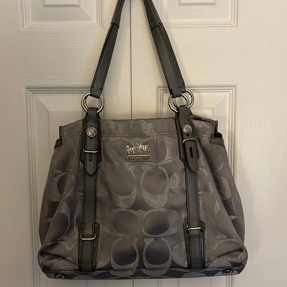 Coach silver bag